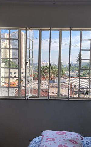 Casa à venda com 240m², 4 quartos e 4 vagas Casa à venda com 240m², 4 quartos e 4 vagasQuarto 1