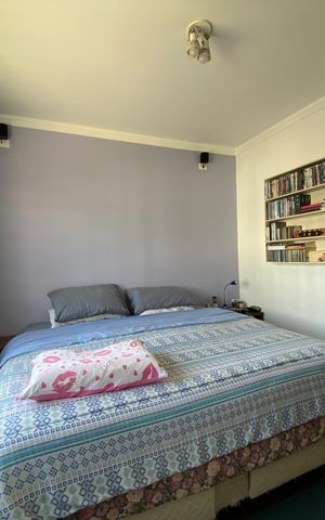 Casa à venda com 240m², 4 quartos e 4 vagas Casa à venda com 240m², 4 quartos e 4 vagasQuarto 1