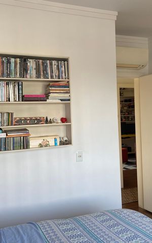 Casa à venda com 240m², 4 quartos e 4 vagas Casa à venda com 240m², 4 quartos e 4 vagasQuarto 1