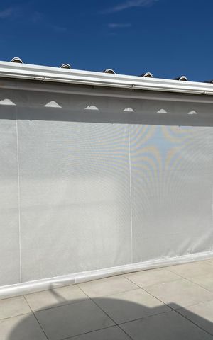 Casa à venda com 240m², 4 quartos e 4 vagas Casa à venda com 240m², 4 quartos e 4 vagasChurrasqueira