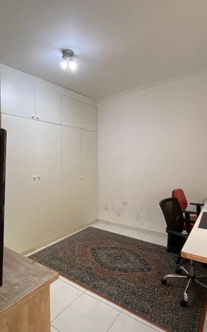 Casa à venda com 240m², 4 quartos e 4 vagas Casa à venda com 240m², 4 quartos e 4 vagasEdícula