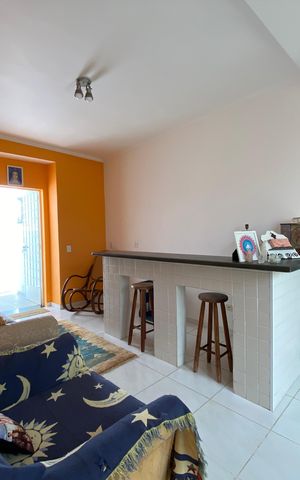 Casa à venda com 240m², 4 quartos e 4 vagas Casa à venda com 240m², 4 quartos e 4 vagasEdícula