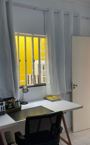 Casa à venda com 240m², 4 quartos e 4 vagas Casa à venda com 240m², 4 quartos e 4 vagasEdícula