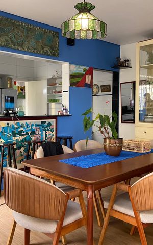 Casa à venda com 240m², 4 quartos e 4 vagas Casa à venda com 240m², 4 quartos e 4 vagasSala