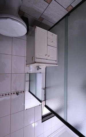 Casa à venda com 300m², 3 quartos e 3 vagas Casa à venda com 300m², 3 quartos e 3 vagasBanheiro