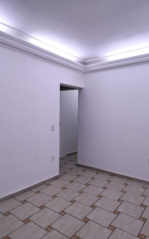 Casa à venda com 300m², 3 quartos e 3 vagas Casa à venda com 300m², 3 quartos e 3 vagasSala