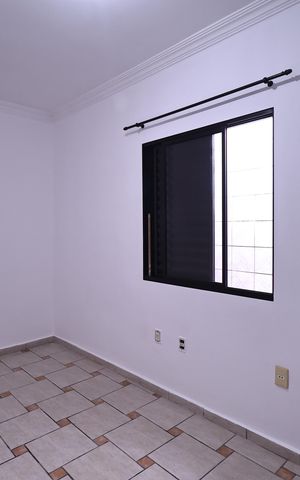 Casa à venda com 300m², 3 quartos e 3 vagas Casa à venda com 300m², 3 quartos e 3 vagasQuarto 2