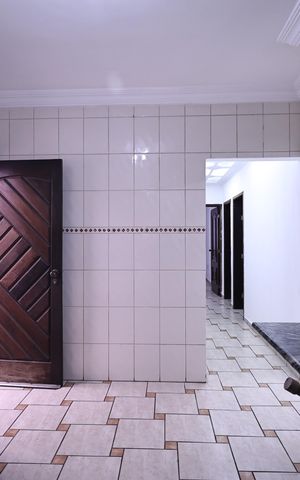 Casa à venda com 300m², 3 quartos e 3 vagas Casa à venda com 300m², 3 quartos e 3 vagasCozinha