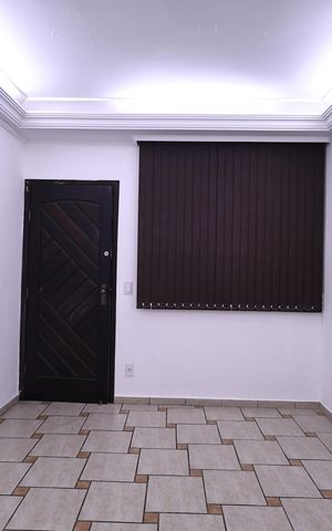 Casa à venda com 300m², 3 quartos e 3 vagas Casa à venda com 300m², 3 quartos e 3 vagasSala