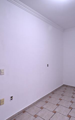 Casa à venda com 300m², 3 quartos e 3 vagas Casa à venda com 300m², 3 quartos e 3 vagasQuarto 2