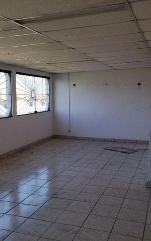 Casa à venda com 495m², 4 quartos e 6 vagas