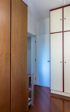 Apartamento à venda com 140m², 3 quartos e 3 vagas Apartamento à venda com 140m², 3 quartos e 3 vagasQuarto 2