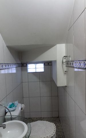 Casa à venda com 120m², 3 quartos e 2 vagas Casa à venda com 120m², 3 quartos e 2 vagasLavabo