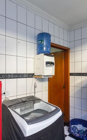 Casa à venda com 120m², 3 quartos e 2 vagas Casa à venda com 120m², 3 quartos e 2 vagasÁrea de Serviço