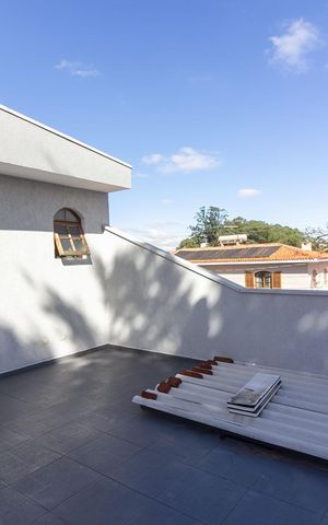 Casa à venda com 120m², 3 quartos e 2 vagas Casa à venda com 120m², 3 quartos e 2 vagasVaranda Quarto 1 - Suíte