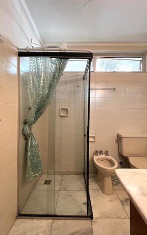 Apartamento para alugar com 200m², 3 quartos e 1 vagaBanheiro