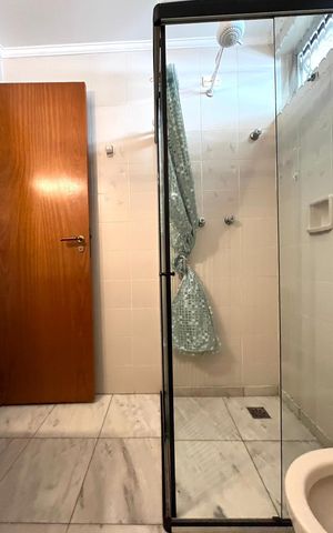 Apartamento para alugar com 200m², 3 quartos e 1 vagaBanheiro