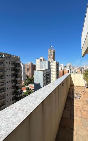 Apartamento para alugar com 200m², 3 quartos e 1 vagaSacada
