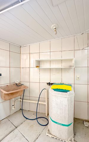 Casa para alugar com 70m², 2 quartos e 2 vagasLavanderia