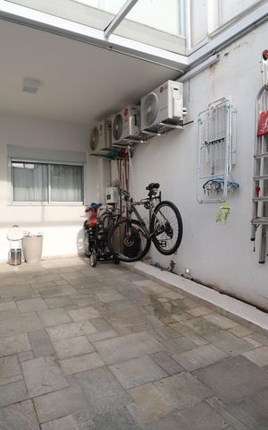 Casa à venda com 100m², 3 quartos e 2 vagasGaragem