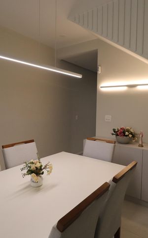 Casa à venda com 100m², 3 quartos e 2 vagasSala