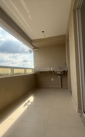 Apartamento à venda com 79m², 3 quartos e 2 vagas Apartamento à venda com 79m², 3 quartos e 2 vagasVaranda