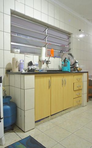 Casa à venda com 112m², 3 quartos e 2 vagasCozinha 