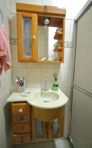 Casa à venda com 112m², 3 quartos e 2 vagasBanheiro 