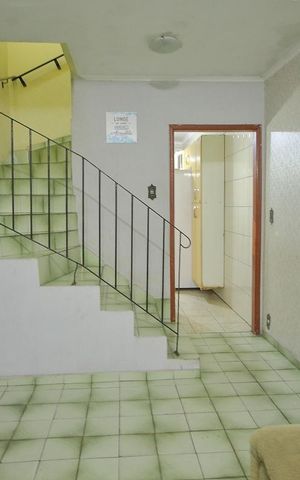 Casa à venda com 112m², 3 quartos e 2 vagasSala