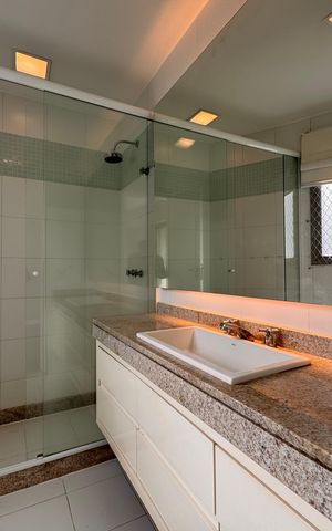 Apartamento para alugar com 260m², 4 quartos e 3 vagas Apartamento para alugar com 260m², 4 quartos e 3 vagasSuíte 4 - Banheiro