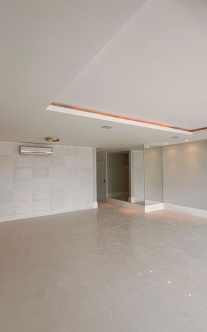 Apartamento para alugar com 260m², 4 quartos e 3 vagas Apartamento para alugar com 260m², 4 quartos e 3 vagasSala