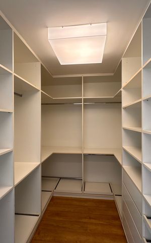 Apartamento para alugar com 260m², 4 quartos e 3 vagas Apartamento para alugar com 260m², 4 quartos e 3 vagasSuíte 1 (Master) - Closet