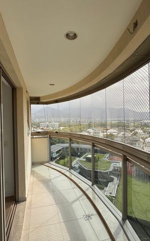 Apartamento para alugar com 260m², 4 quartos e 3 vagas Apartamento para alugar com 260m², 4 quartos e 3 vagasSuíte 1 (Master) - Varanda