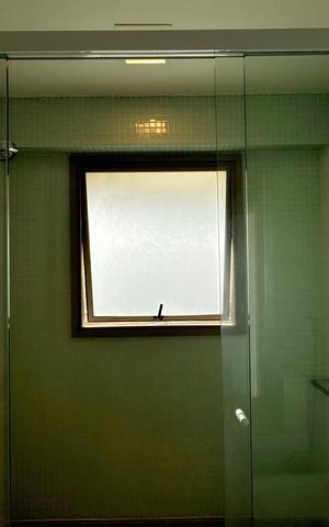 Apartamento para alugar com 260m², 4 quartos e 3 vagas Apartamento para alugar com 260m², 4 quartos e 3 vagasSuíte 1 (Master) - Banheiro