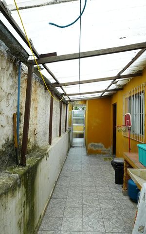 Casa à venda com 150m², 2 quartos e 1 vagaÁrea de Serviço