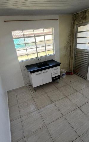 Casa à venda com 140m², 2 quartos e 2 vagas