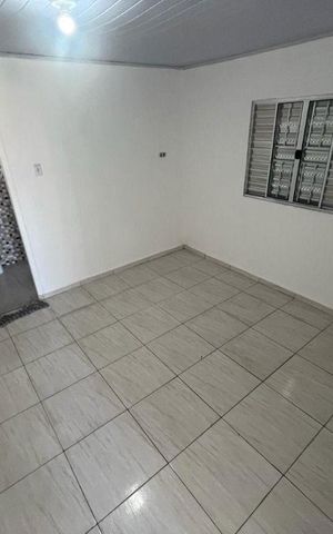 Casa à venda com 140m², 2 quartos e 2 vagas