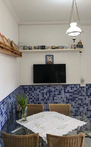 Apartamento à venda com 145m², 4 quartos e 3 vagas Apartamento à venda com 145m², 4 quartos e 3 vagasCozinha