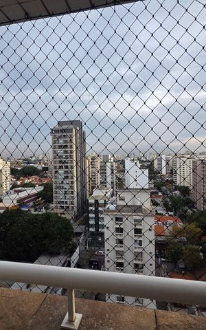 Apartamento à venda com 198m², 3 quartos e 3 vagasVaranda