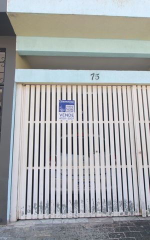 Casa à venda com 110m², 3 quartos e 1 vagaFachada