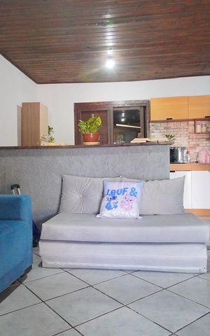 Casa à venda com 50m², 1 quarto e 1 vagaSala
