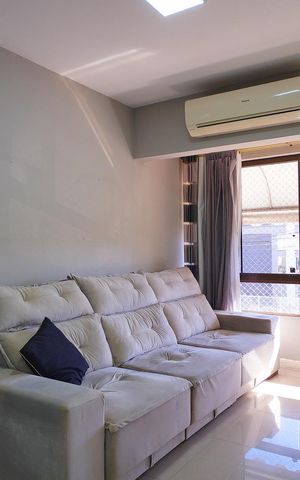 Apartamento à venda com 108m², 2 quartos e 1 vaga Apartamento à venda com 108m², 2 quartos e 1 vagaSala