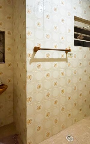 Apartamento à venda com 76m², 2 quartos e sem vaga Apartamento à venda com 76m², 2 quartos e sem vagaBanheiro