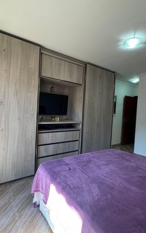 Casa à venda com 200m², 3 quartos e 4 vagas Casa à venda com 200m², 3 quartos e 4 vagasSuíte