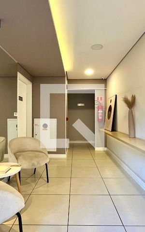 Apartamento à venda com 48m², 2 quartos e sem vaga Apartamento à venda com 48m², 2 quartos e sem vagaHall social
