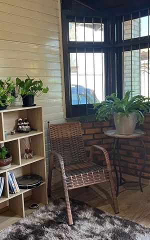 Casa à venda com 148m², 3 quartos e 2 vagas Casa à venda com 148m², 3 quartos e 2 vagasSala