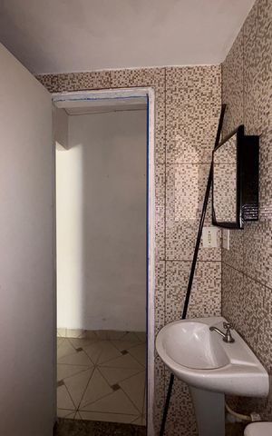 Casa para alugar com 50m², 1 quarto e sem vaga Casa para alugar com 50m², 1 quarto e sem vagaBanheiro