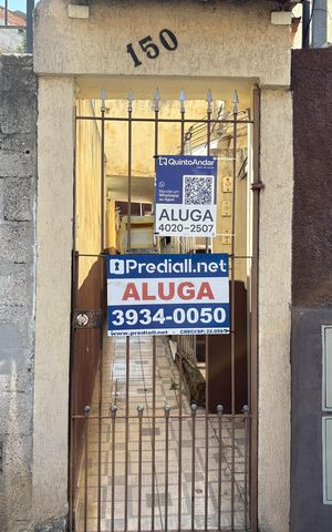 Casa para alugar com 50m², 1 quarto e sem vaga Casa para alugar com 50m², 1 quarto e sem vagaFachada