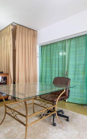 Casa à venda com 696m², 4 quartos e 6 vagas