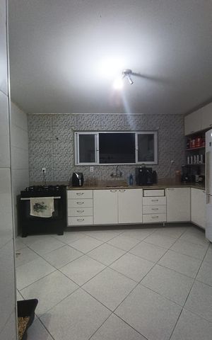 Casa de condomínio à venda com 280m², 3 quartos e 2 vagas Casa de condomínio à venda com 280m², 3 quartos e 2 vagasCozinha